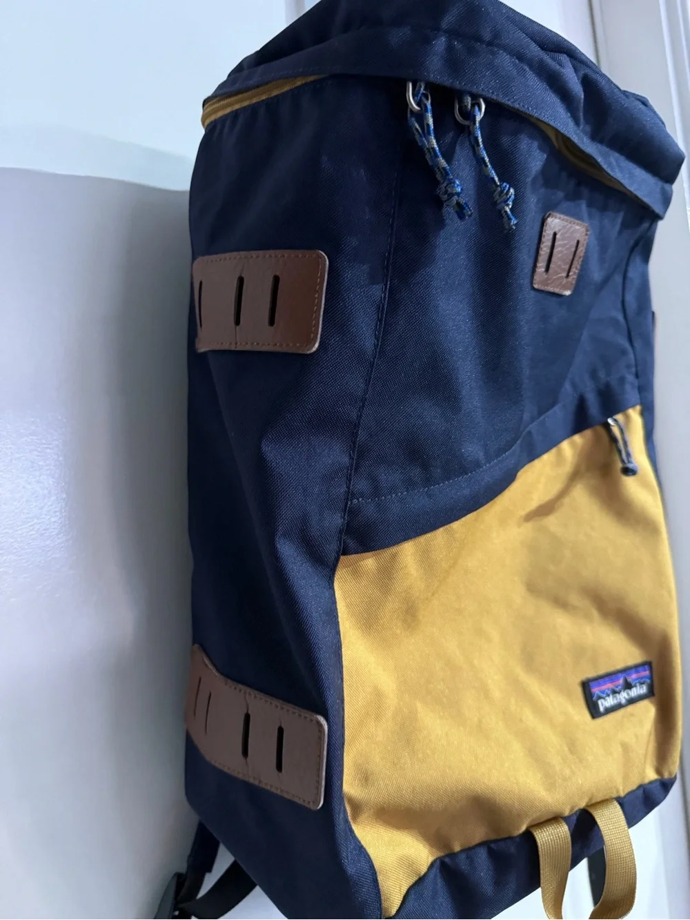 EUC Patagonia Toromiro 22L Pack Navy Yellow Backpack School Work Gym Travel